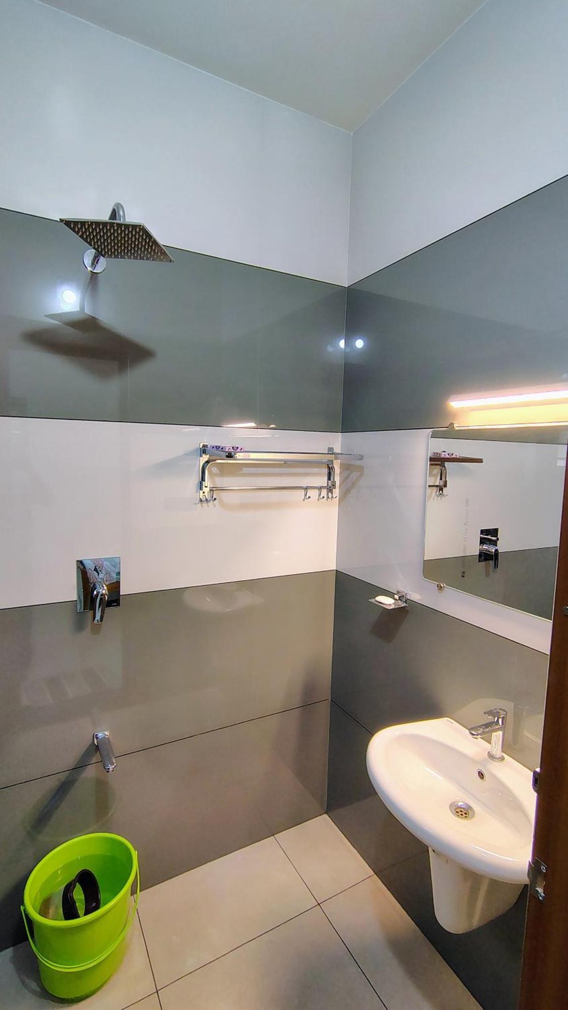 Apartment Hrishi Guest 2bhk *